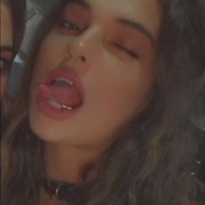 Meet your Posher, Claire